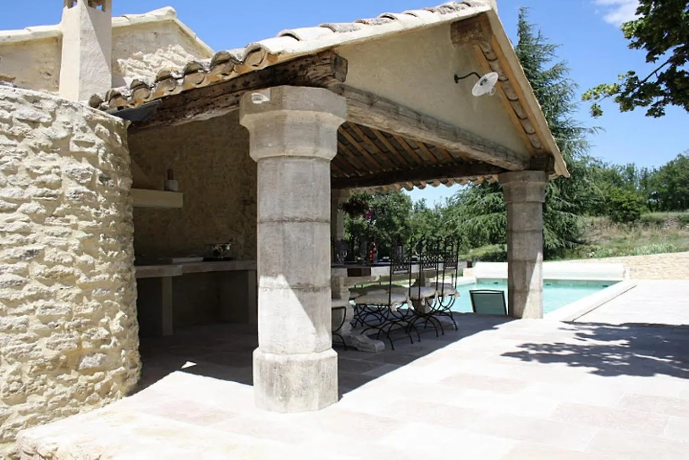Pleasant One-Level Villa With Private Pool In The Thor Village, Close To L'Isle Sur La Sorgue - 6 Persons Le Thor 0*,