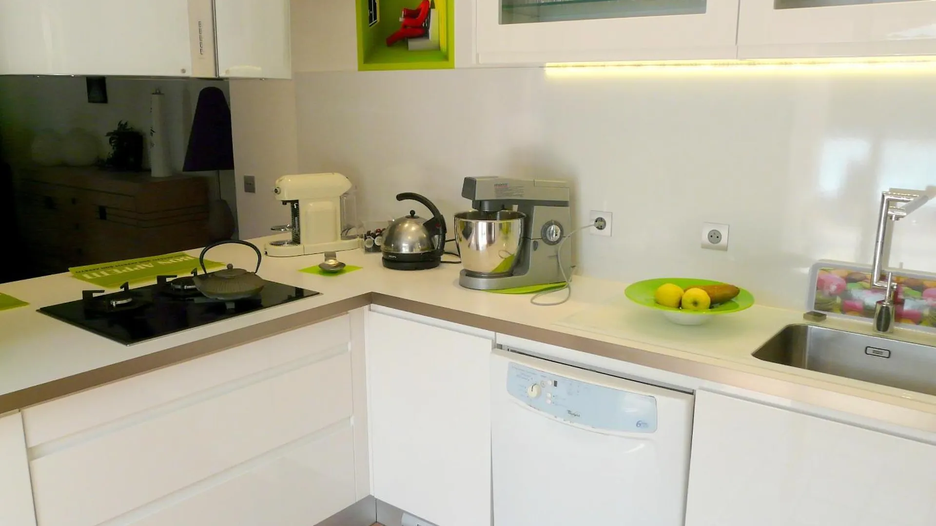 Pleasant One-Level Villa With Private Pool In The Thor Village, Close To L'Isle Sur La Sorgue - 6 Persons Le Thor Feriehus